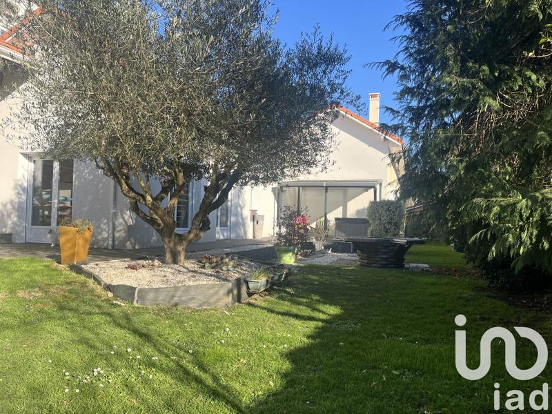 Maison de ville - 200 m² - 6 pièces