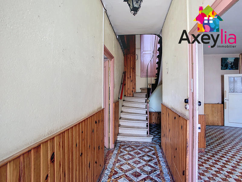 Maison - 136 m² - 7 pièces