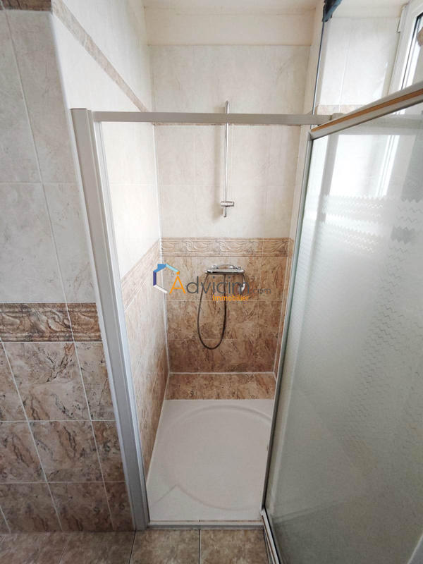 Maison - 87 m² - 5 pièces