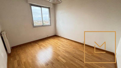 Appartement - 79 m² - 3 pièces