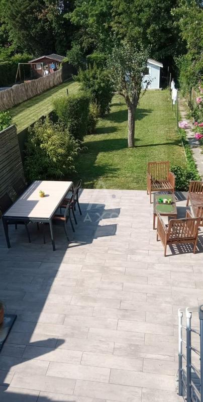 Maison - 90 m² - 6 pièces