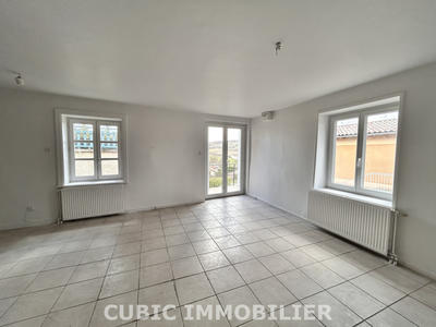 Maison - 147 m² - 10 pièces