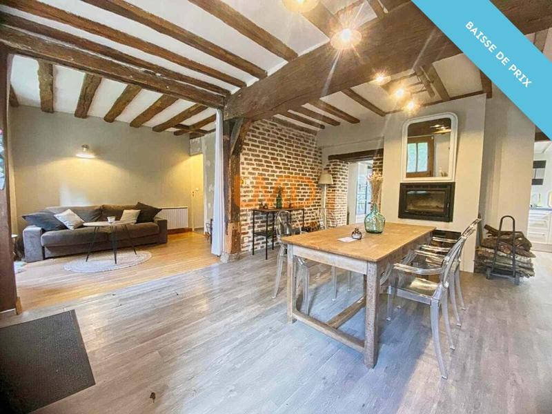 Propriété - 234 m² - 9 pièces