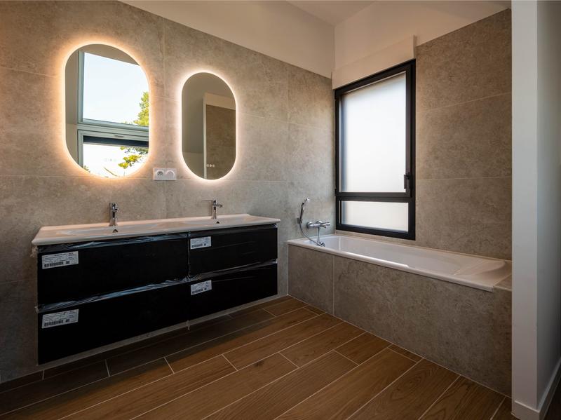 Villa - 236 m² - 8 pièces