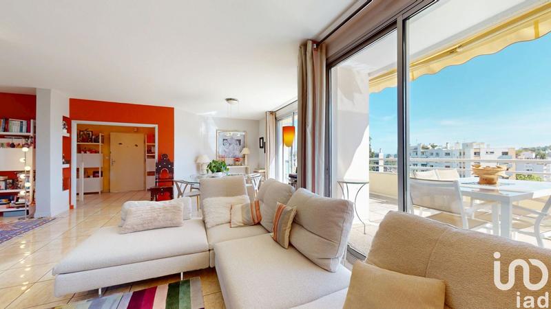 Appartement - 167 m² - 6 pièces