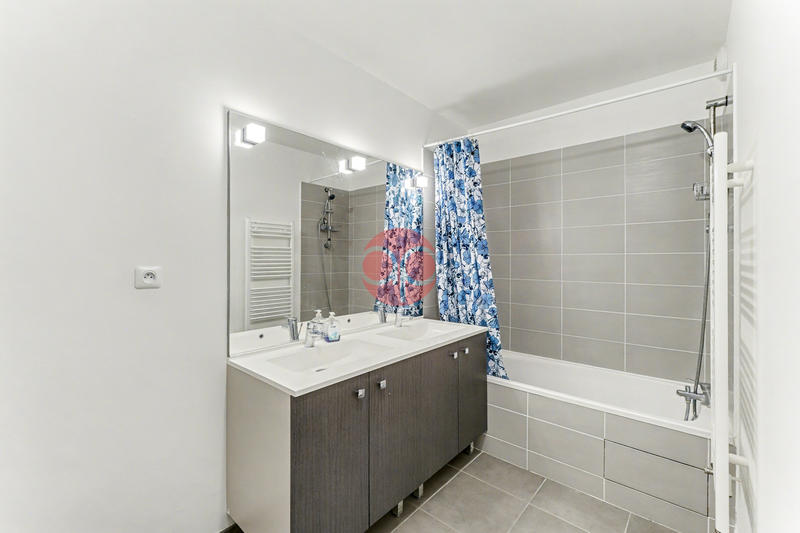 Appartement - 108 m² - 4 pièces