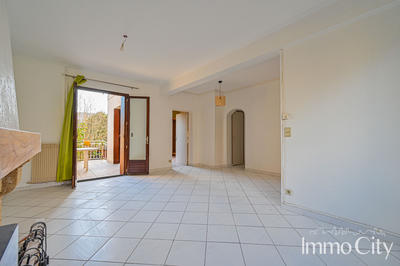 Maison - 86 m² - 4 pièces