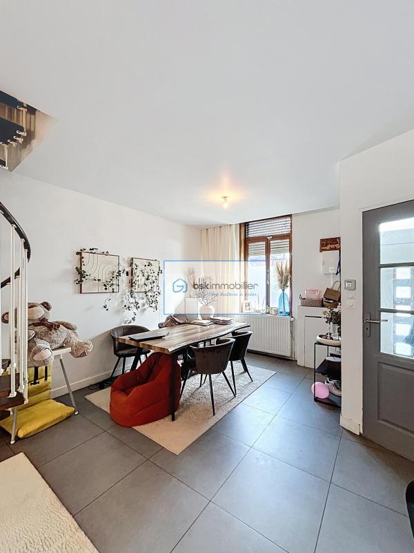 Maison - 108 m² - 5 pièces