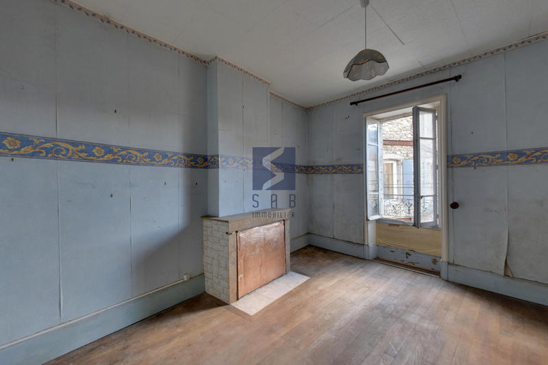 Maison - 90 m² - 5 pièces