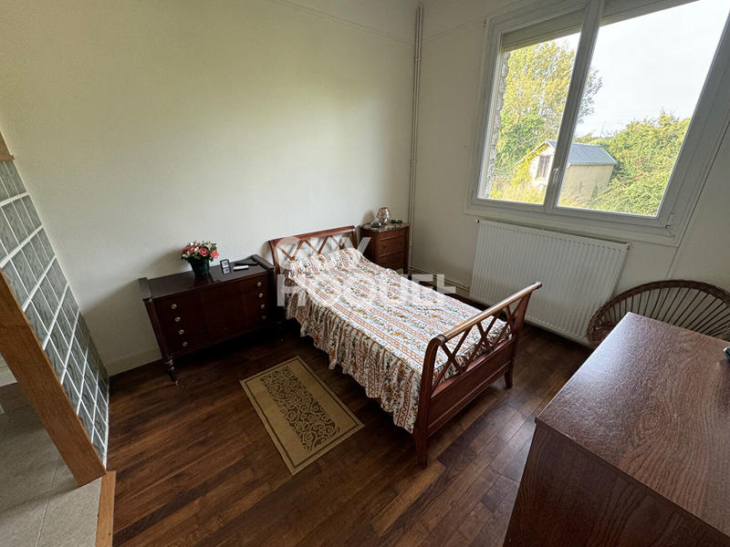 Maison - 200 m² - 8 pièces