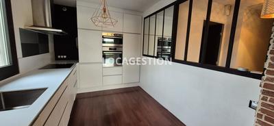 Appartement - 84 m² - 4 pièces