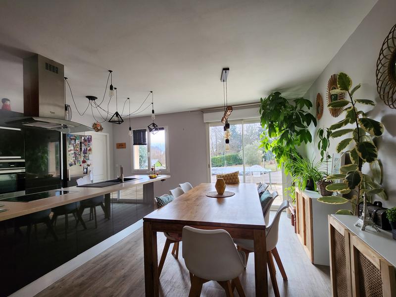 Maison - 88 m² - 5 pièces