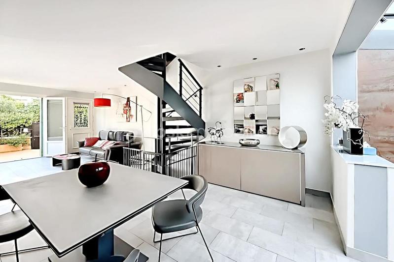 Propriété - 96 m² - 5 pièces