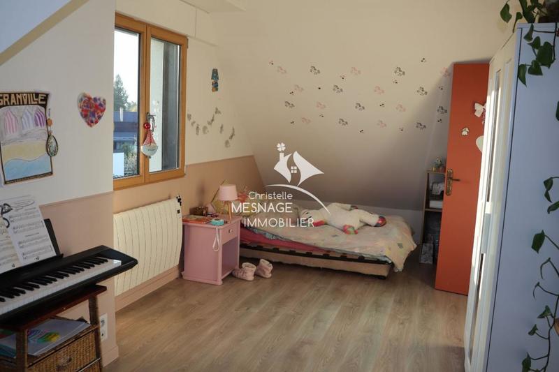 Maison - 143 m² - 6 pièces