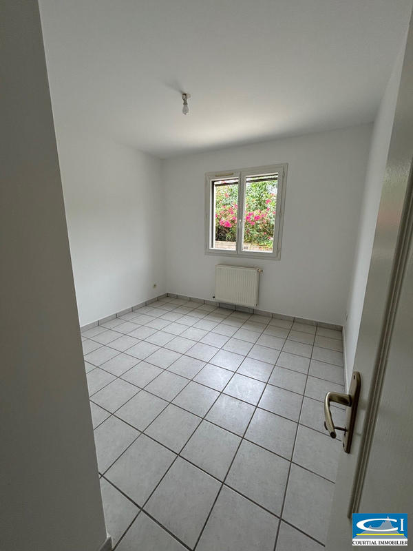 Villa - 90 m² - 4 pièces