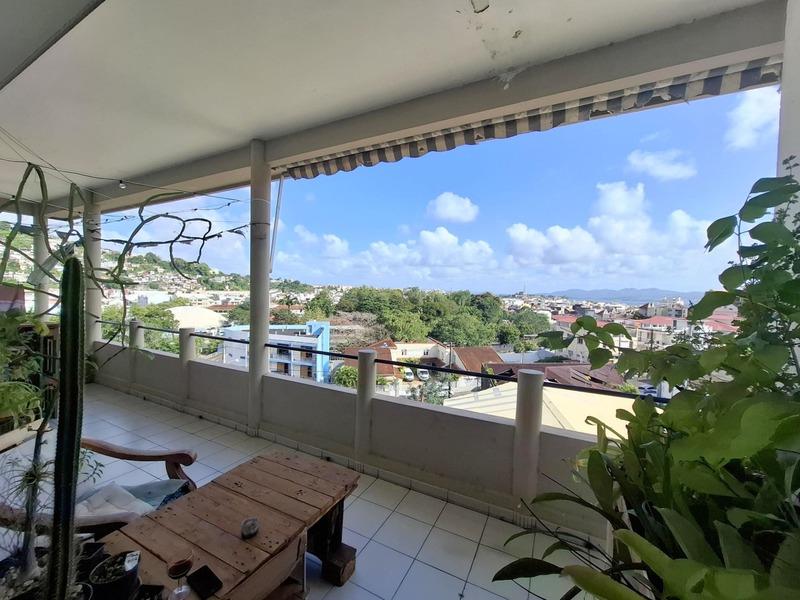 Immeuble - 421 m² - 19 pièces