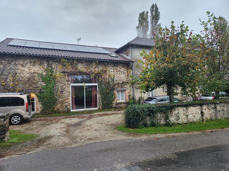 Maison - 250 m² - 7 pièces
