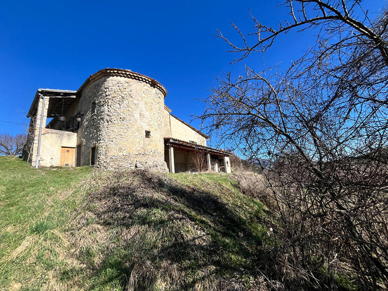 Maison - 138 m² - 6 pièces