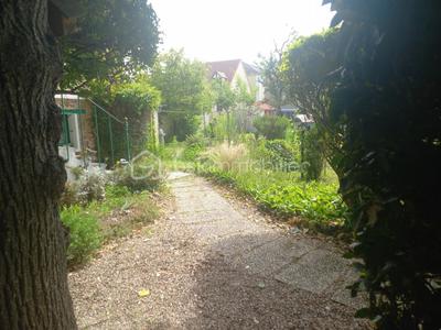 Pavillon - 90 m² - 5 pièces