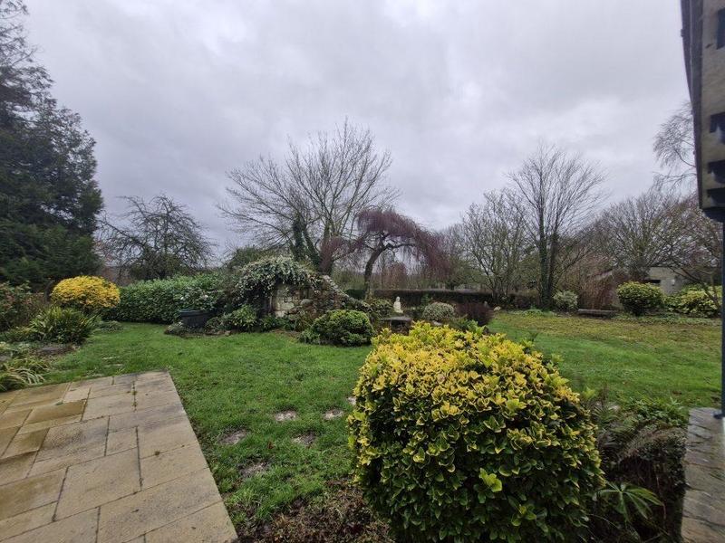 Maison - 189 m² - 9 pièces