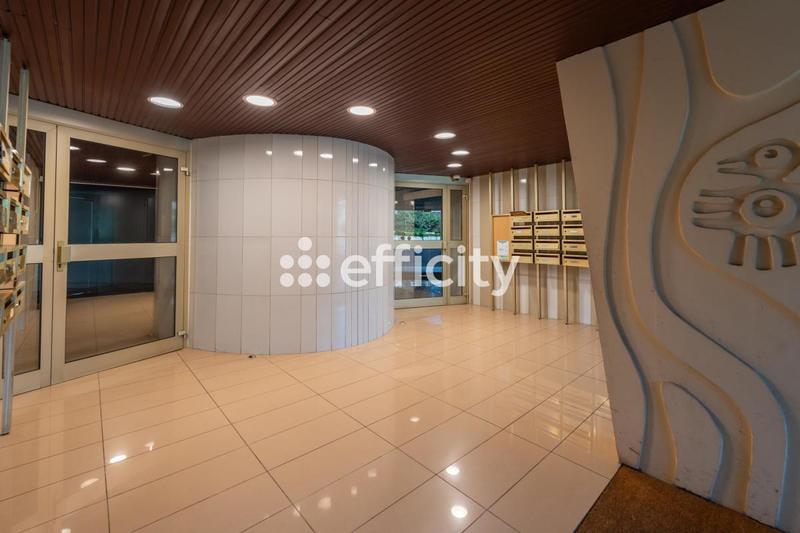 Appartement - 92 m² - 4 pièces