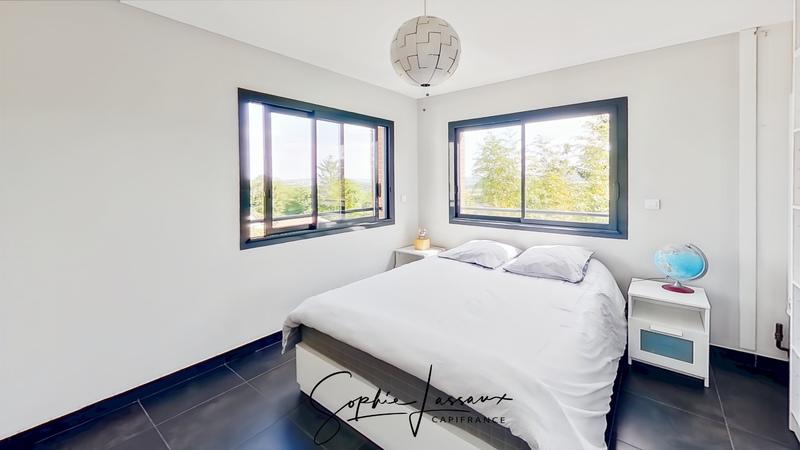 Villa - 181 m² - 7 pièces