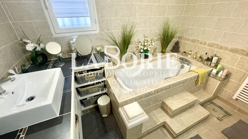 Villa - 94 m² - 4 pièces