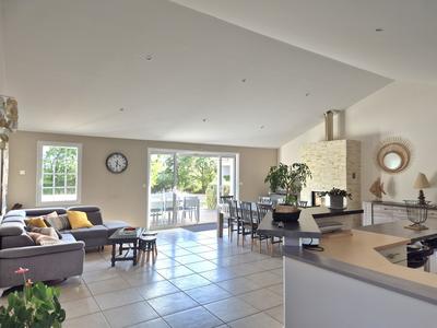 Villa - 163 m² - 5 pièces