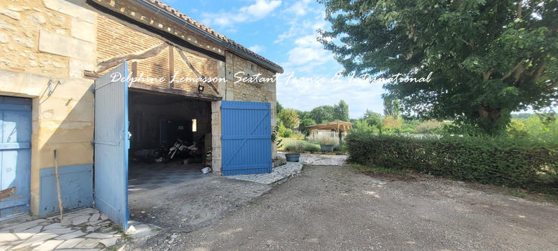 Maison - 260 m² - 8 pièces
