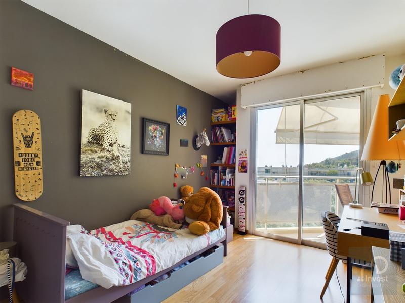 Appartement - 110 m² - 4 pièces