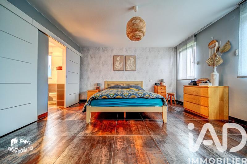 Maison - 264 m² - 6 pièces