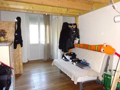 Appartement - 104 m² - 4 pièces