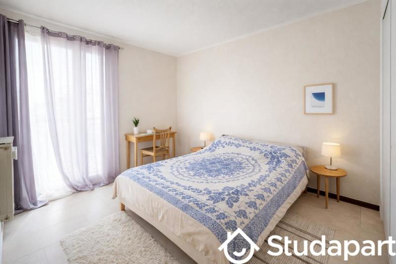 Chambre - 12 m² - 1 pièce