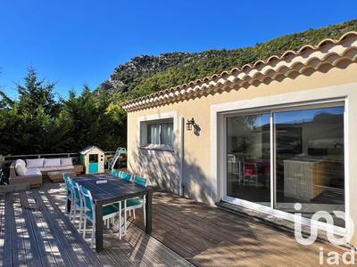 Maison - 92 m² - 4 pièces