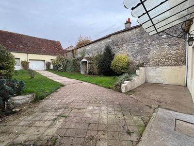 Maison - 137 m² - 4 pièces