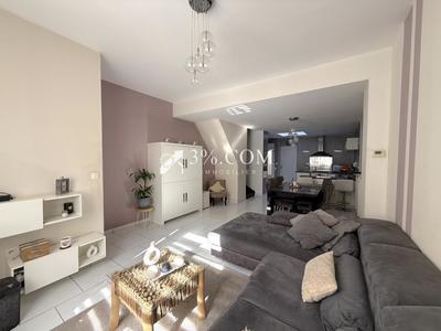 Maison - 84 m² - 4 pièces