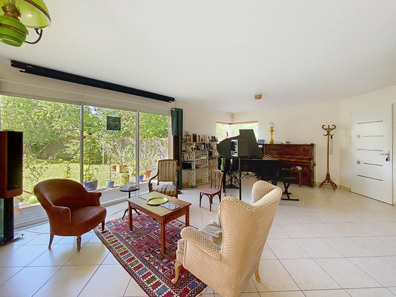 Maison - 141 m² - 6 pièces