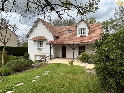 Maison - 138 m² - 7 pièces