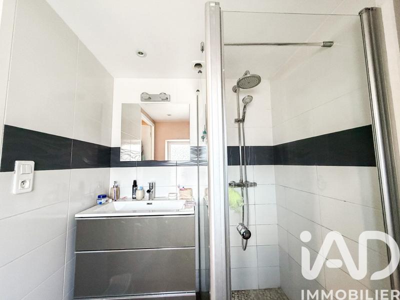 Maison - 177 m² - 7 pièces