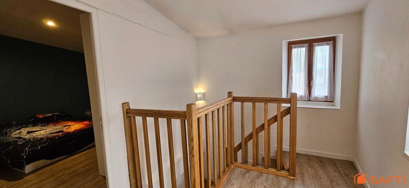 Maison - 90 m² - 5 pièces