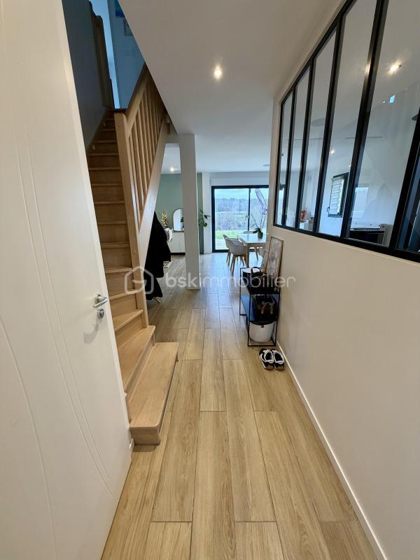 Maison - 103 m² - 5 pièces