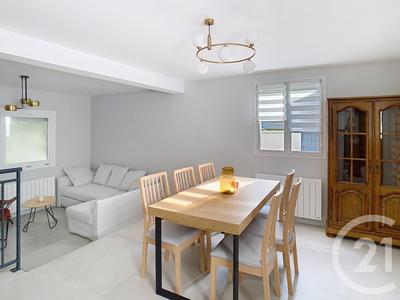 Maison - 100 m² - 5 pièces