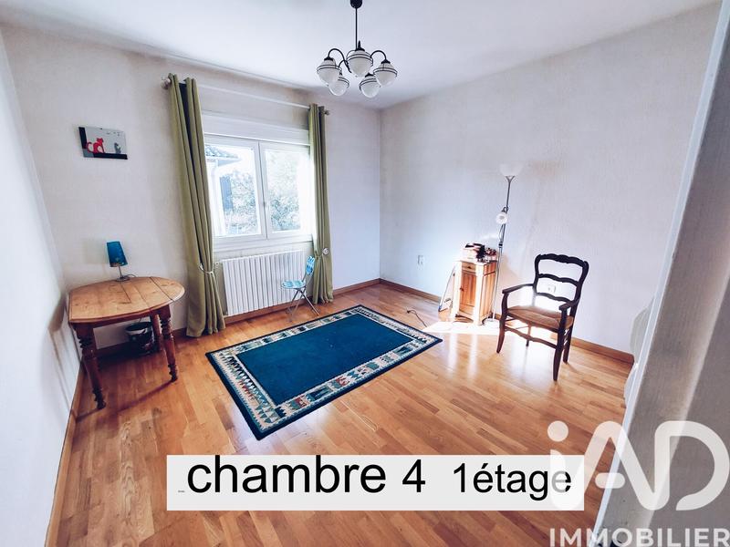 Maison - 167 m² - 8 pièces