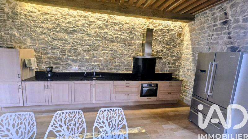 Maison - 195 m² - 4 pièces