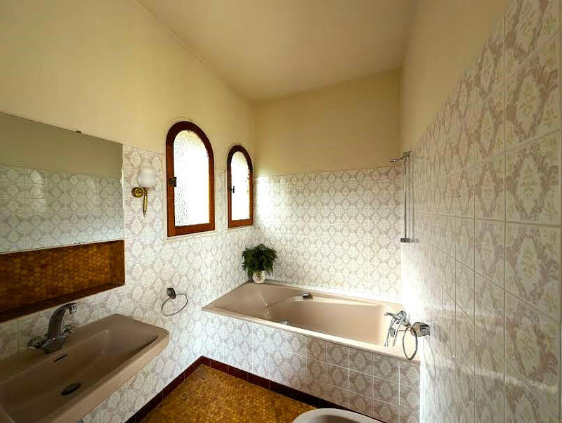 Demeure - 300 m² - 10 pièces