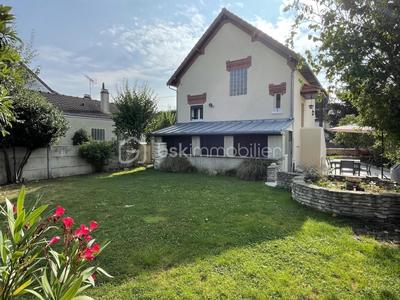 Pavillon - 100 m² - 5 pièces