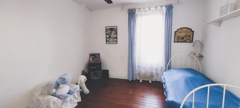 Propriété - 240 m² - 8 pièces