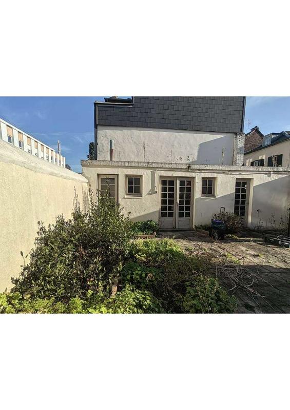 Maison - 95 m² - 5 pièces
