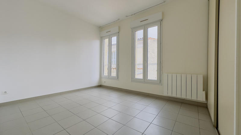 Appartement - 82 m² - 3 pièces