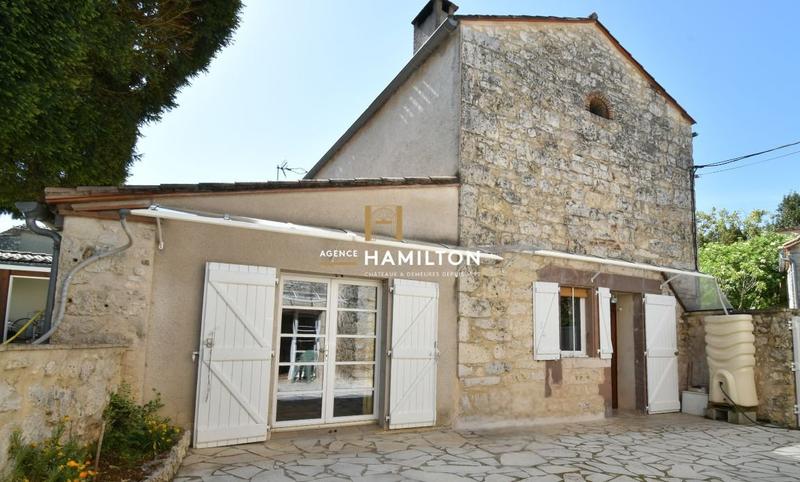 Propriété - 223 m² - 8 pièces